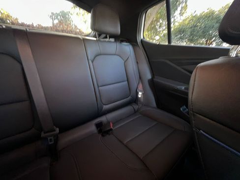 Used 2025 Buick Envista Sport Touring image 35