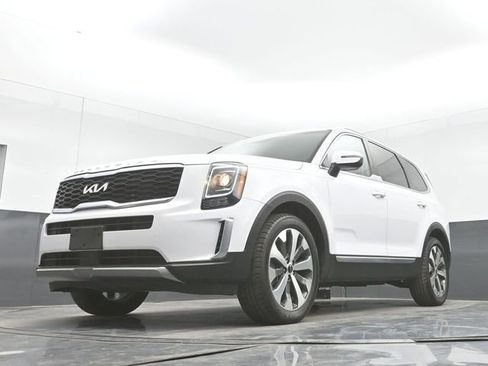 Used 2022 Kia Telluride S AWD/4WD image 45