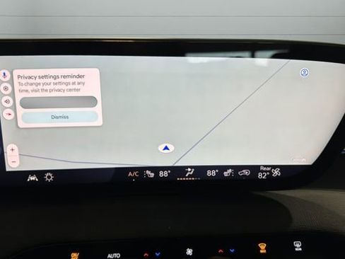 Used 2025 Buick Enclave Preferred image 15