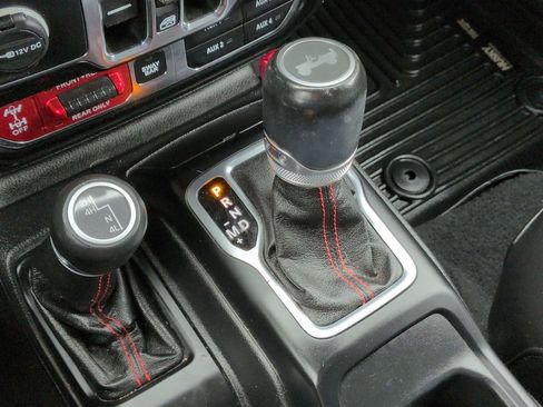 Used 2020 Jeep Wrangler Unlimited Rubicon image 26