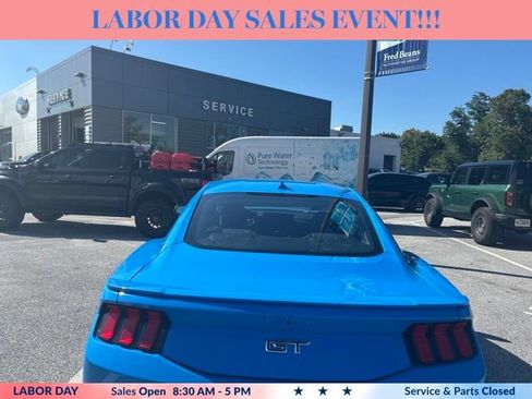 Used 2024 Ford Mustang GT RWD image 5