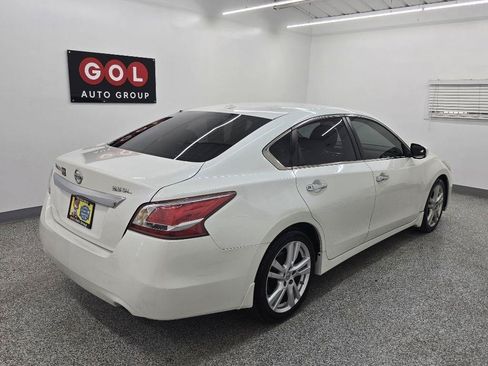 Used 2013 Nissan Altima 3.5 SL FWD image 7
