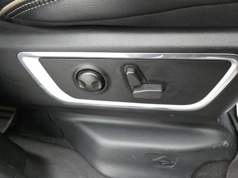 Used 2022 RAM 1500 Laramie w/ Night Edition image 55