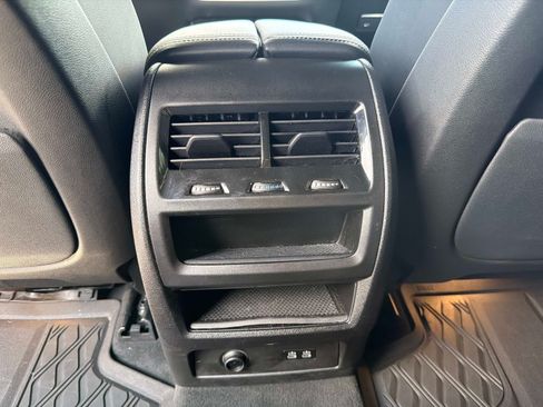 Used 2025 BMW X5 xDrive40i w/ Executive Package AWD/4WD image 35