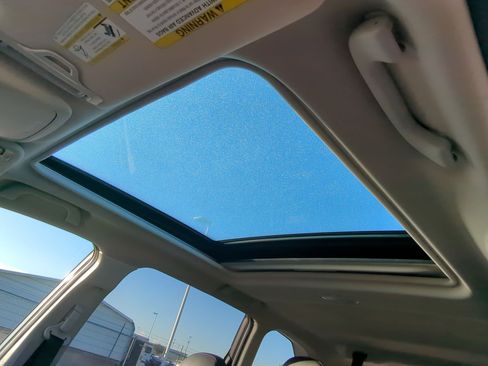 Used 2024 Subaru Forester Limited image 16