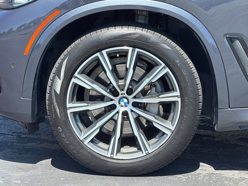 Used 2019 BMW X5 xDrive40i w/ M Sport Package AWD/4WD image 47