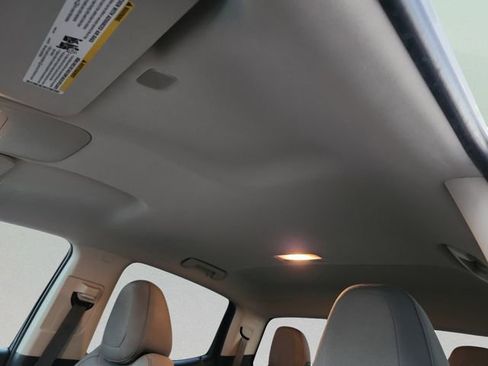 Certified 2022 Chevrolet Colorado W/T w/ Custom Special Edition image 13