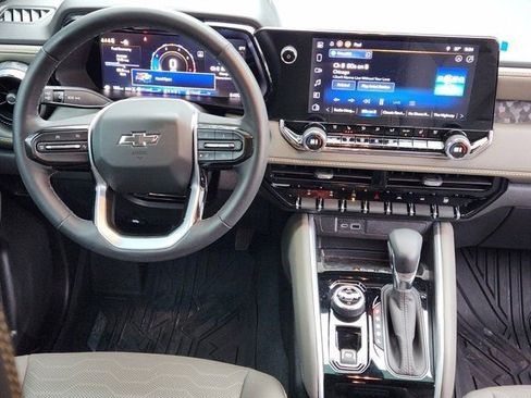 Used 2025 Chevrolet Colorado ZR2 image 27