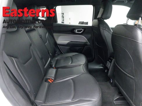 Used 2025 Jeep Compass Limited AWD/4WD image 23