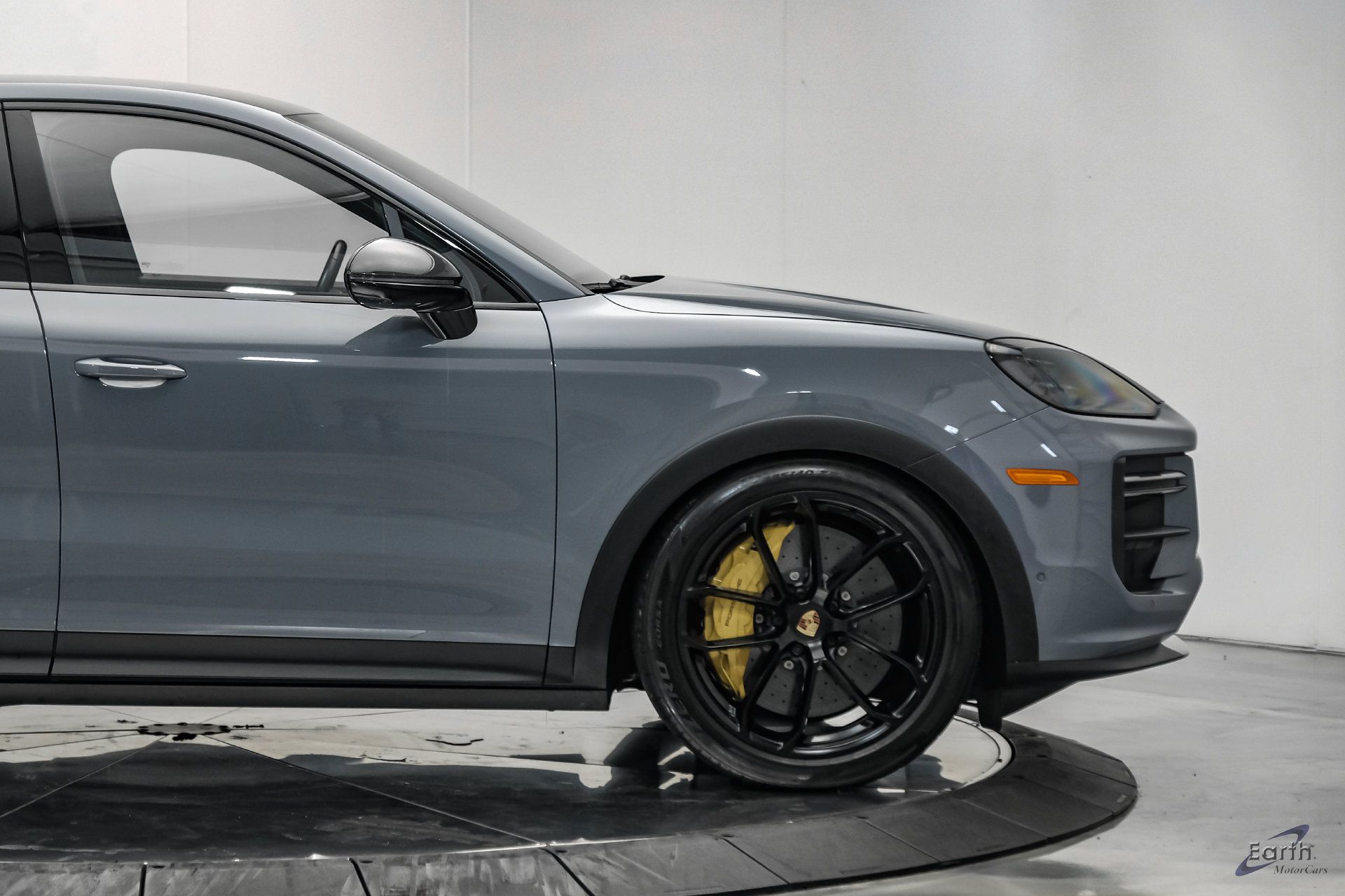 Used 2024 Porsche Cayenne Turbo GT AWD/4WD image 22