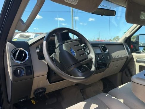 Used 2008 Ford F550 4x4 Crew Cab Super Duty image 8