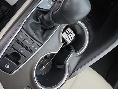 Used 2023 Toyota Camry XLE image 31