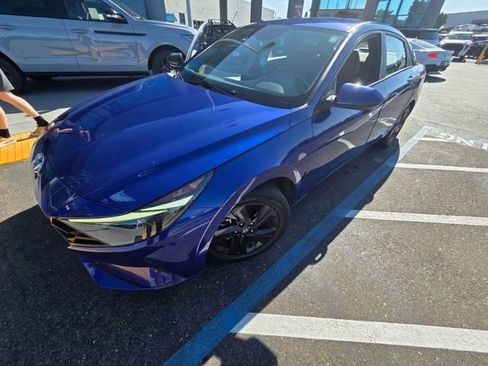 Used 2021 Hyundai Elantra SEL w/ Convenience Package FWD image 1