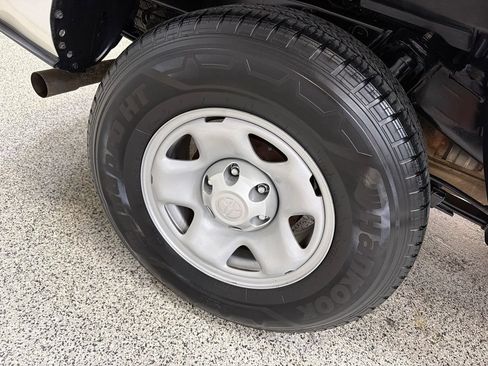 Used 2023 Toyota Tacoma SR w/ SR Convenience Package RWD image 46
