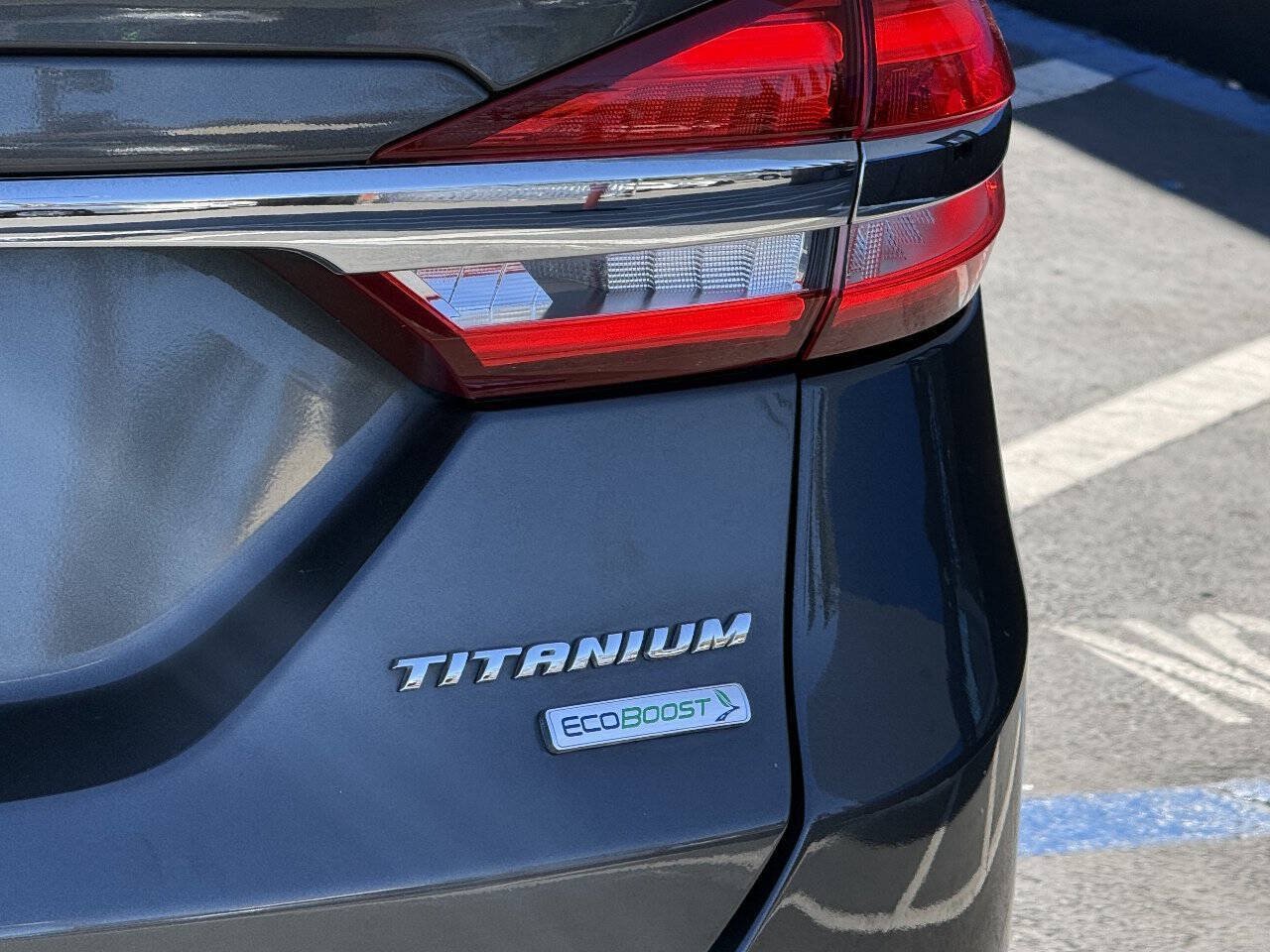 Used 2017 Ford Fusion Titanium FWD image 23