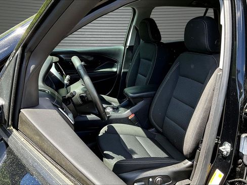 Used 2024 GMC Terrain SLE w/ Driver Convenience Package AWD/4WD image 13