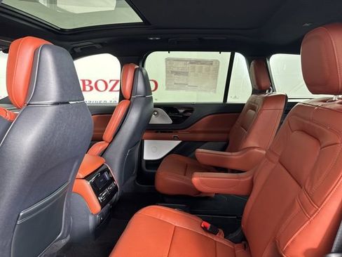 New 2025 Lincoln Aviator Reserve w/ Equipment Group 201A image 17