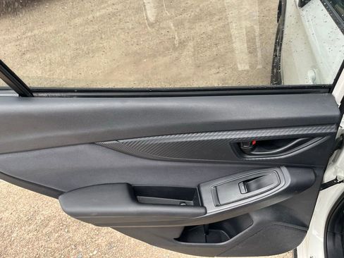Used 2019 Subaru Crosstrek 2.0i Premium AWD/4WD image 25