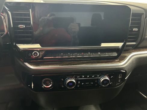 Used 2022 GMC Sierra 1500 Elevation AWD/4WD image 18