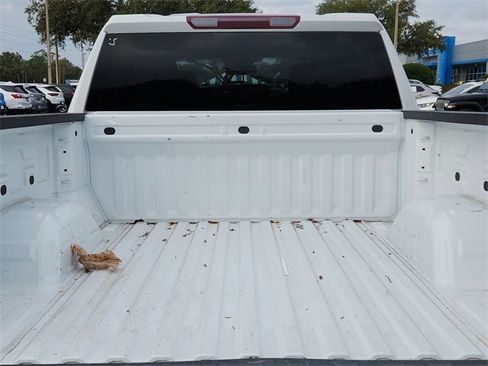 Used 2024 GMC Sierra 1500 SLT image 8