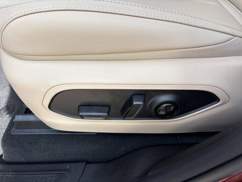 New 2025 Jeep Grand Cherokee Limited w/ Trailer Tow Package image 18