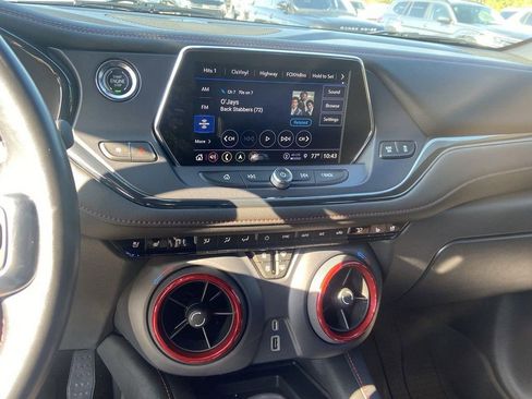 Used 2021 Chevrolet Blazer RS w/ Enhanced Convenience Package image 11