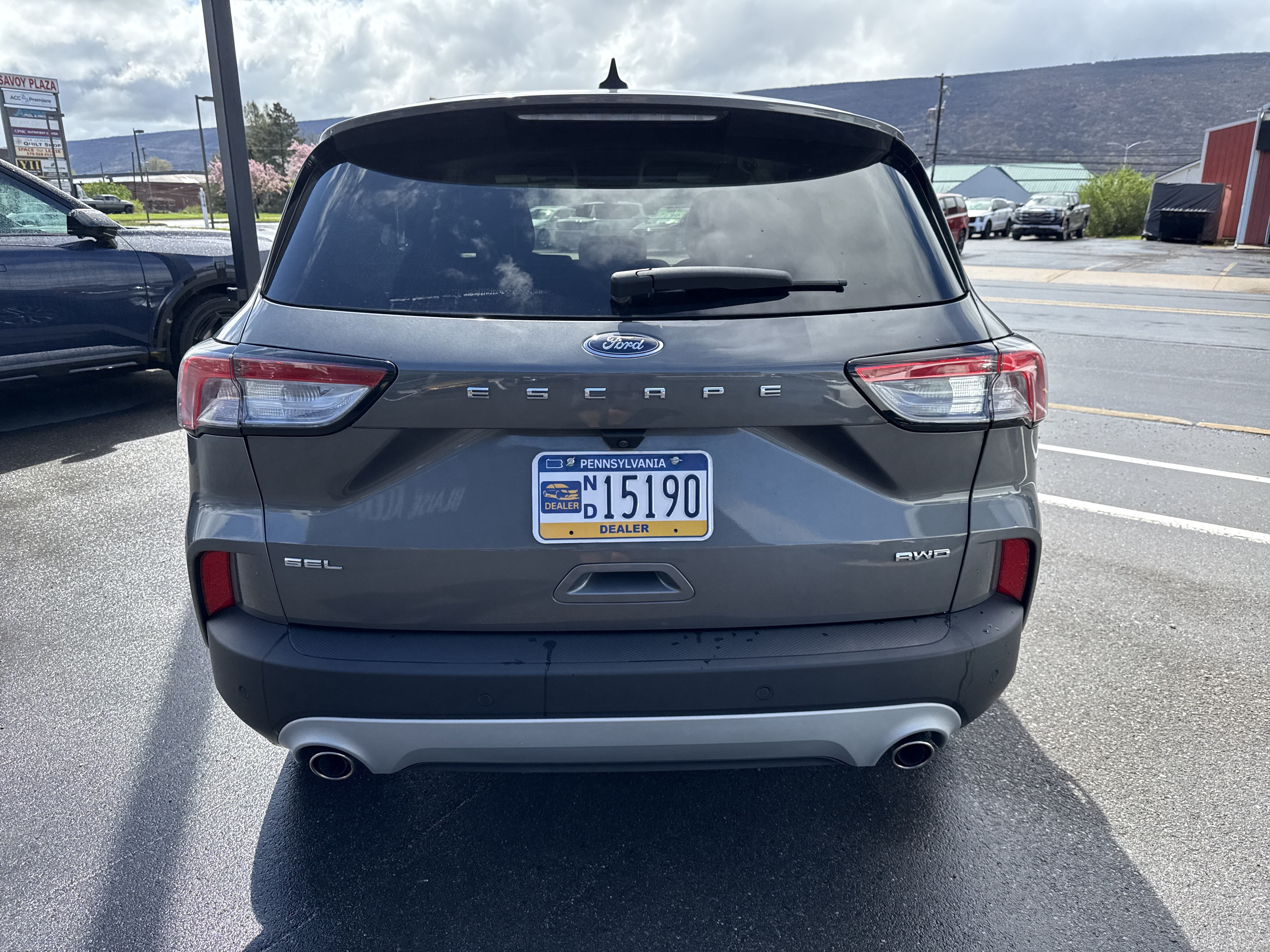 Used 2022 Ford Escape SEL AWD/4WD image 4