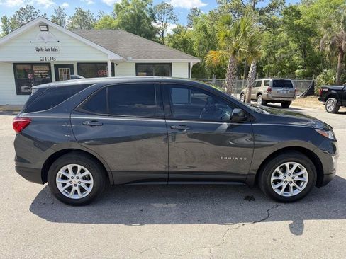 Used 2018 Chevrolet Equinox LS w/ LPO, Cargo Package image 4