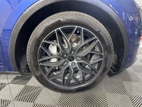Used 2021 Tesla Model Y Long Range AWD/4WD image 15