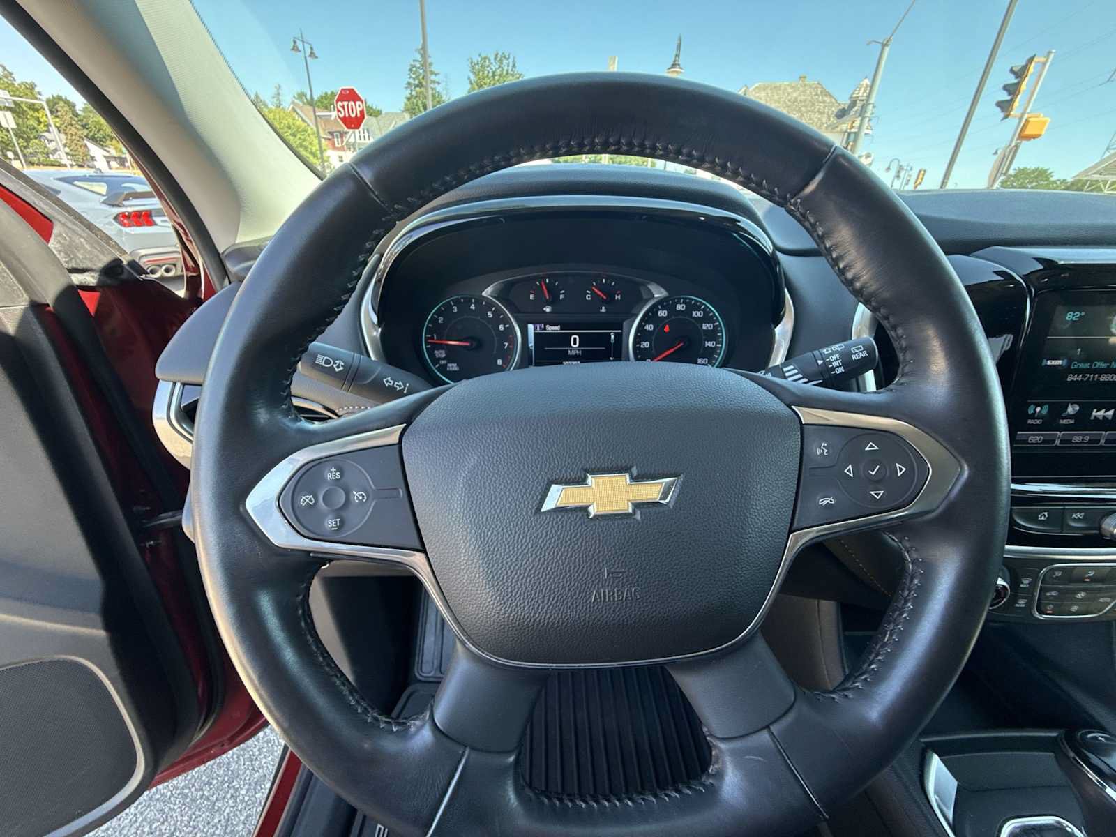 Certified 2018 Chevrolet Traverse LT FWD image 11