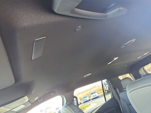 New 2026 Chevrolet Traverse LT w/ Driver Confidence Package image 29