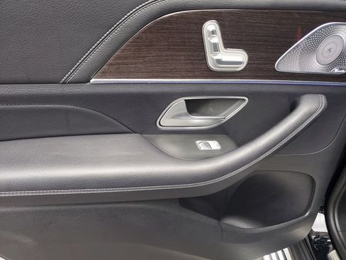 Used 2020 Mercedes-Benz GLS 450 4MATIC image 16