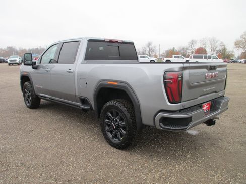 New 2026 GMC Sierra 2500 AT4 w/ AT4 Premium Plus Package image 8
