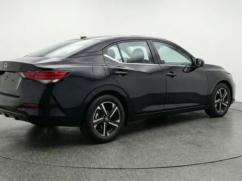 Used 2025 Nissan Sentra SV image 9