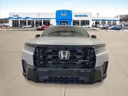 New 2026 Honda Pilot Black Edition image 8