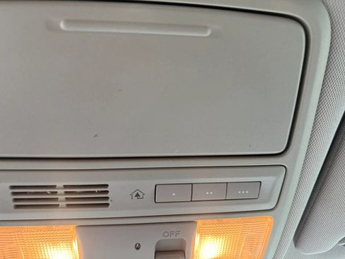 Used 2012 Honda Odyssey EX image 36
