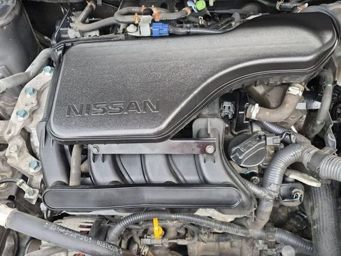 Used 2017 Nissan Rogue Sport SV AWD/4WD image 30