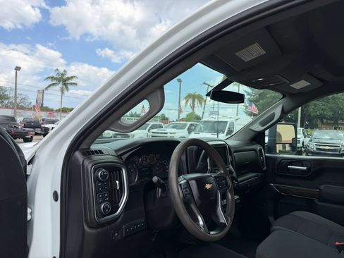 Used 2021 Chevrolet Silverado 3500 4x4 Crew Cab LT DRW image 9