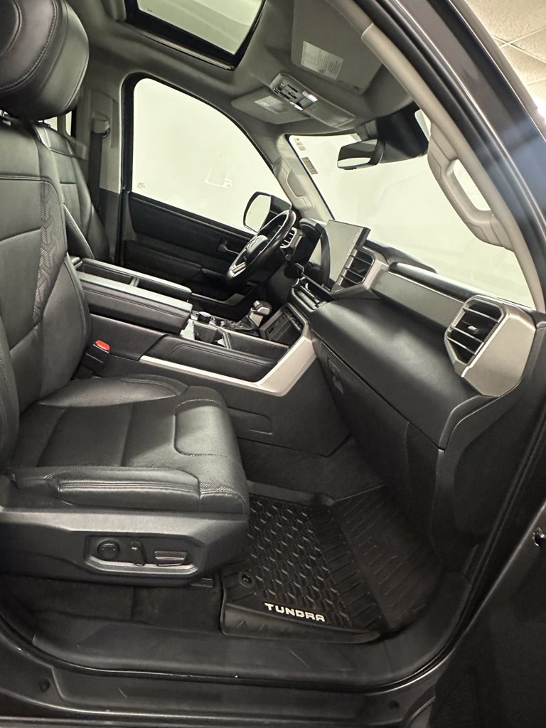 Used 2022 Toyota Tundra Limited AWD/4WD image 39