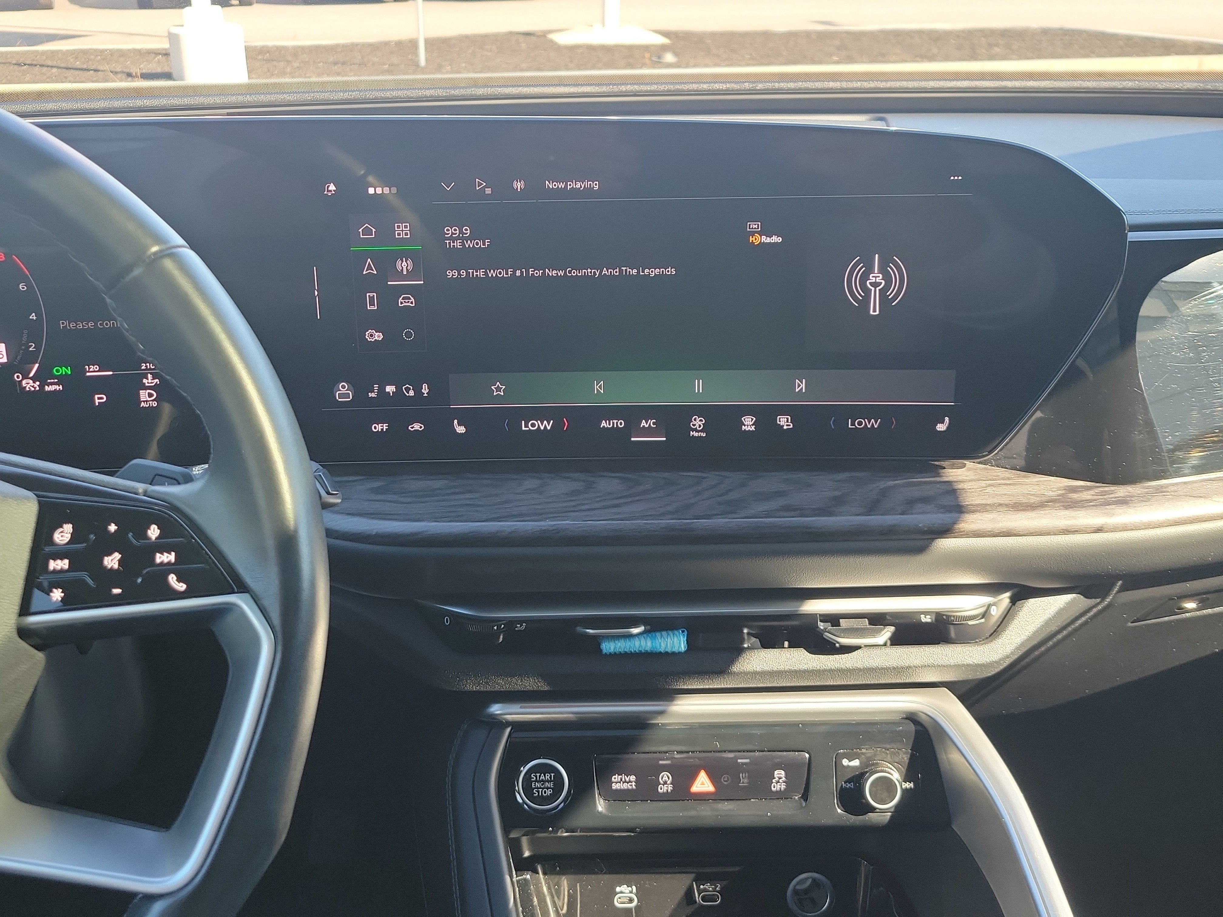 Used 2025 Audi Q5 Premium Plus w/ Premium Plus AWD/4WD image 24