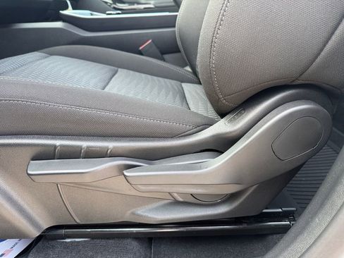 Used 2026 Chevrolet Equinox LT image 16