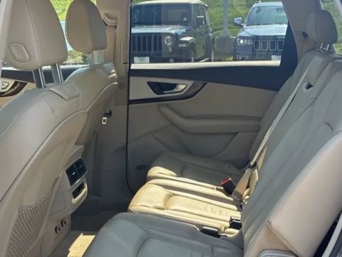Used 2018 Audi Q7 2.0T Premium Plus AWD/4WD image 10