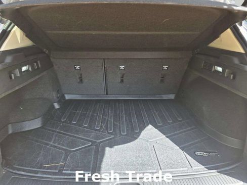 Used 2022 Buick Envision Essence w/ Sport Touring Package FWD image 8