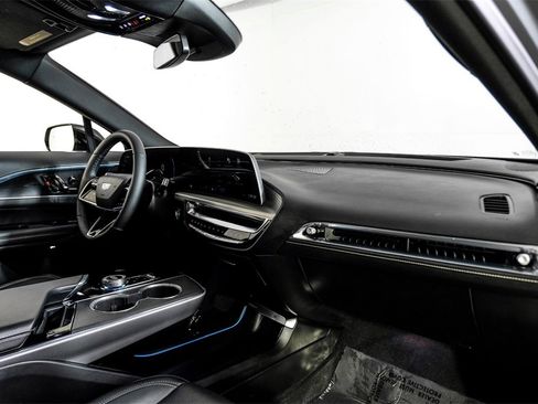 Used 2024 Cadillac Lyriq Luxury w/ LPO, Floor Liner Package image 12