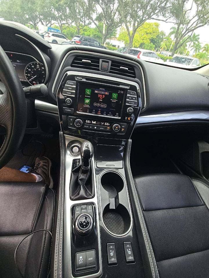 Used 2019 Nissan Maxima 3.5 SL w/ Floor Mat Group FWD image 8