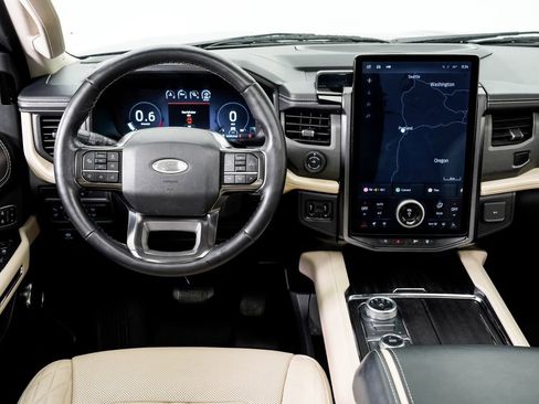 Used 2022 Ford Expedition Max Platinum image 16