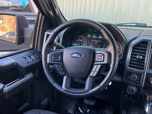 Used 2019 Ford F150 XLT w/ Equipment Group 302A Luxury image 17