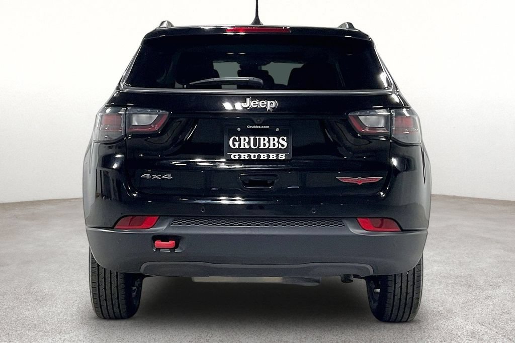 Used 2022 Jeep Compass Trailhawk w/ Trailhawk Elite Group AWD/4WD image 5