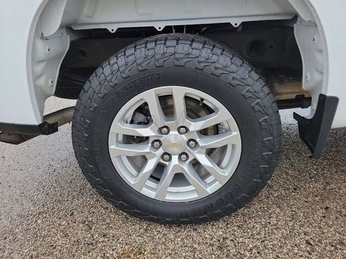 Used 2021 Chevrolet Silverado 1500 LT image 5