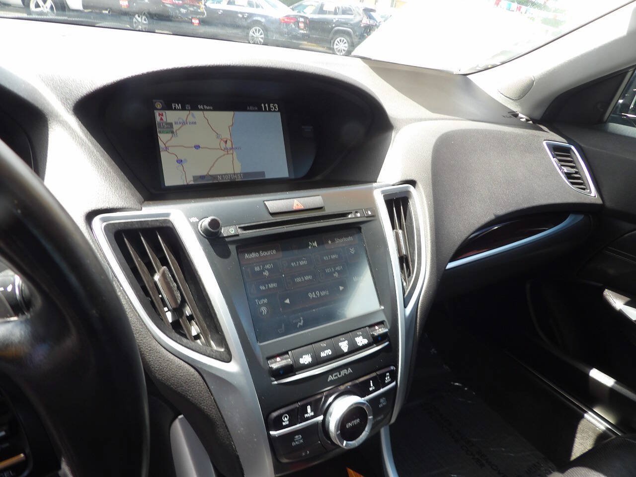 Used 2015 Acura TLX w/ Technology Package FWD image 7
